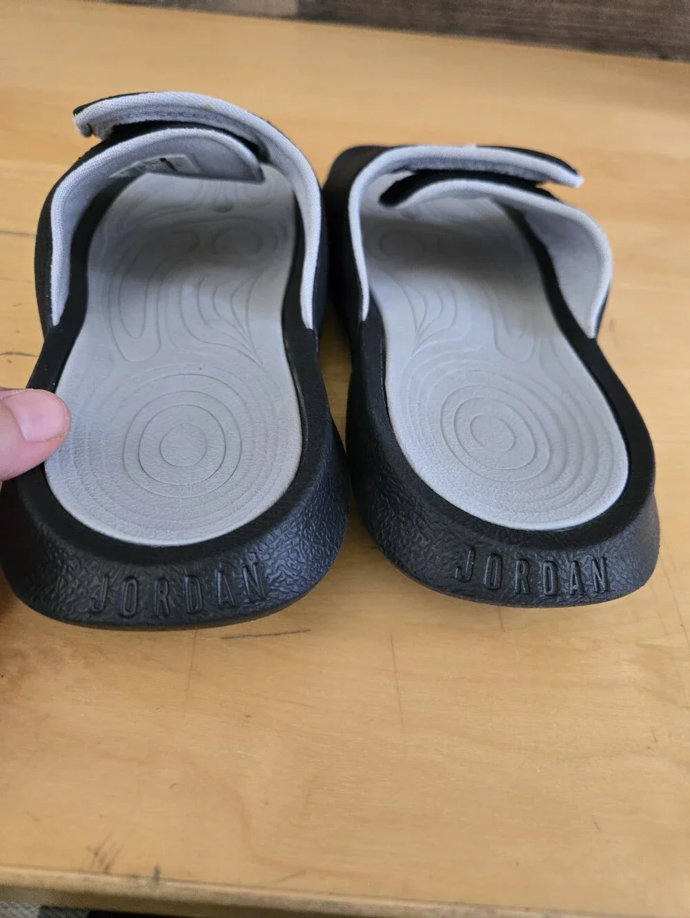 Air Jordan Jordan Hydro 6 Retro Slide 'Black' 881473-011 Size 8 EUR 41
